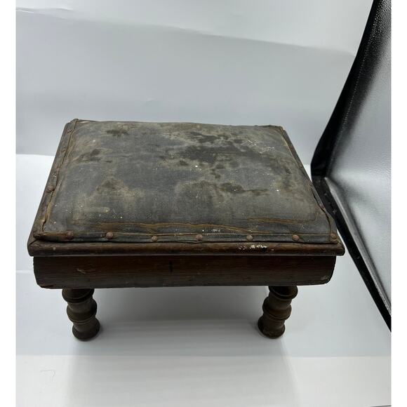 Vintage Primitive MCM Leather Craftsman Style Foot Stool Seat DISTRESSED - Picture 5 of 15